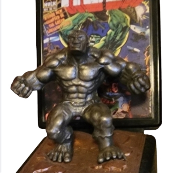 PEWTER INCREDIBLE HULK - Picture 1 of 2
